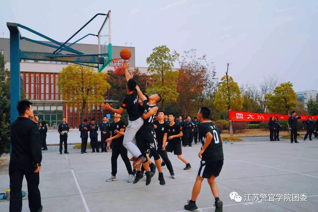 暂停篮球规则换人犯规吗_暂停篮球规则换人违法吗_篮球规则何时暂停换人