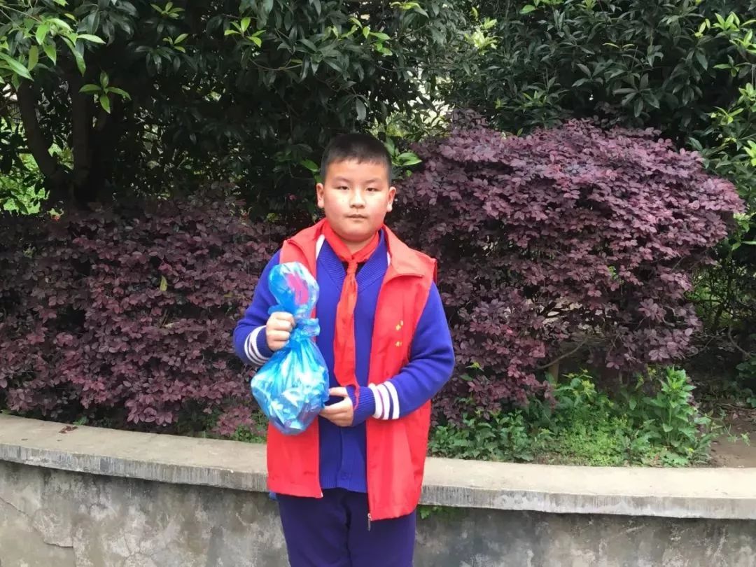 烟台游泳港男子冠军是谁呀_烟台港男子游泳冠军是谁_烟台游泳比赛