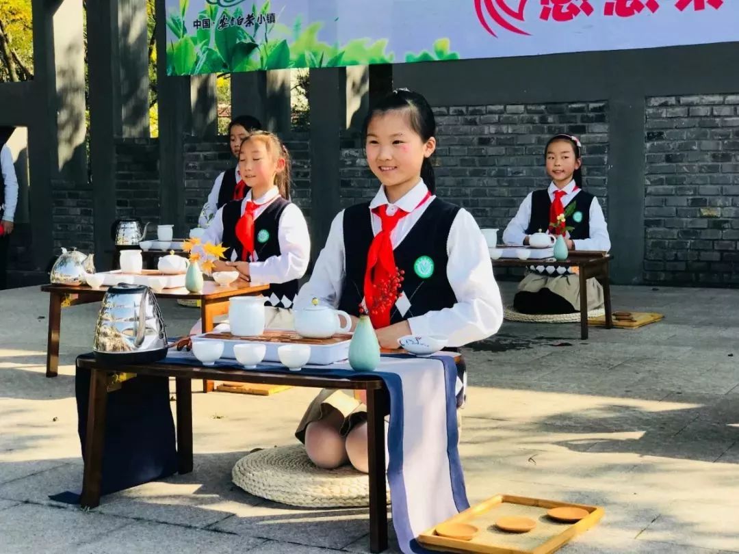 烟台港男子游泳冠军是谁_烟台游泳比赛_烟台游泳港男子冠军是谁呀