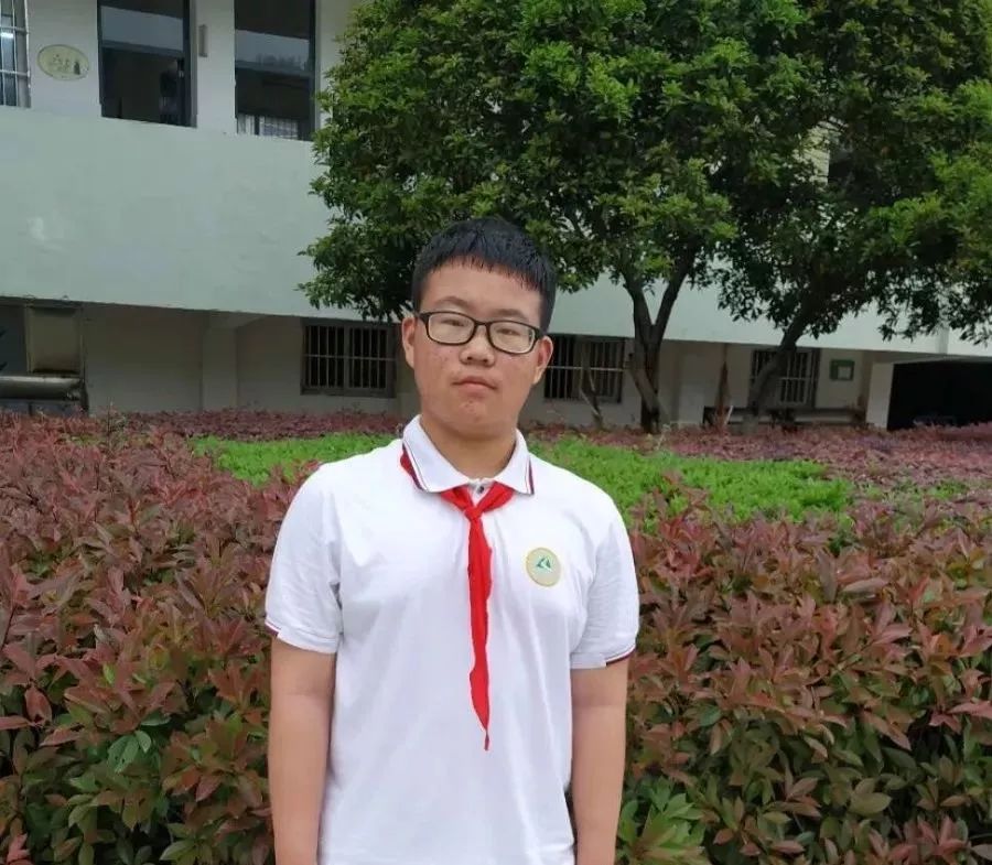 烟台游泳比赛_烟台港男子游泳冠军是谁_烟台游泳港男子冠军是谁呀