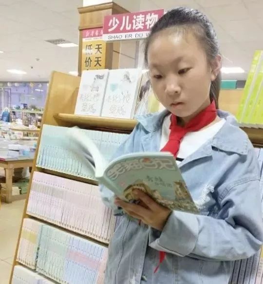 烟台游泳比赛_烟台游泳港男子冠军是谁呀_烟台港男子游泳冠军是谁