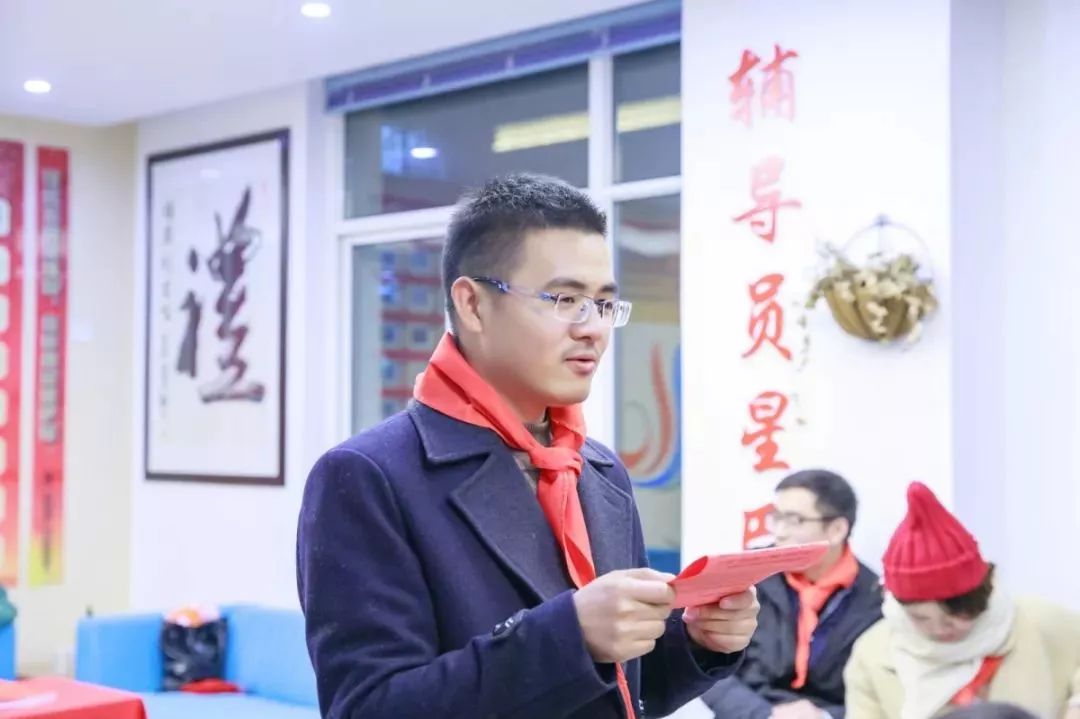 烟台游泳港男子冠军是谁呀_烟台港男子游泳冠军是谁_烟台游泳比赛