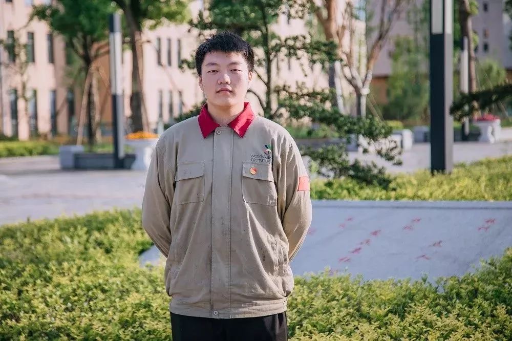 烟台游泳港男子冠军是谁呀_烟台港男子游泳冠军是谁_烟台游泳比赛