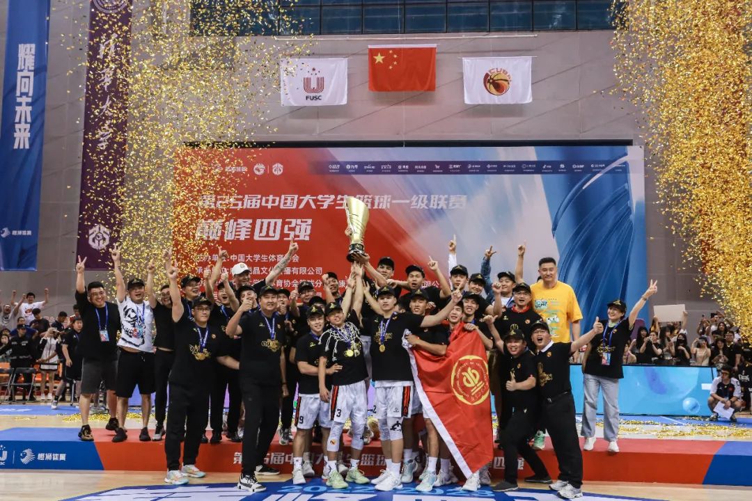 广东篮球队冠军年份_广东省篮球联赛总冠军是哪个_广东篮球拿了几次冠军