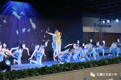 青少年击剑_青少年击剑训练教学大纲_青少年击剑小技巧