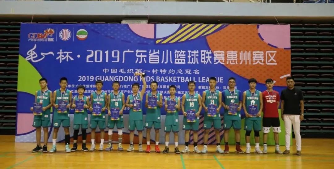篮球单挑1 1是什么规则_单挑篮球规则是谁发明的_单挑篮球规则是什么意思