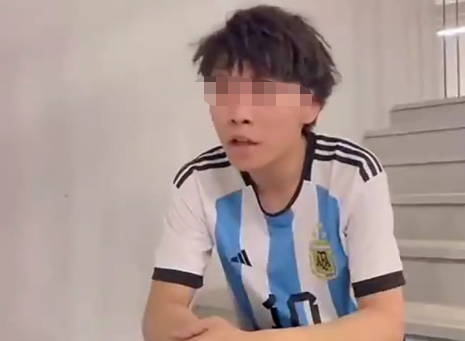 篮球规则抱球_篮球抱人规则_篮球规则抱人犯规手势图