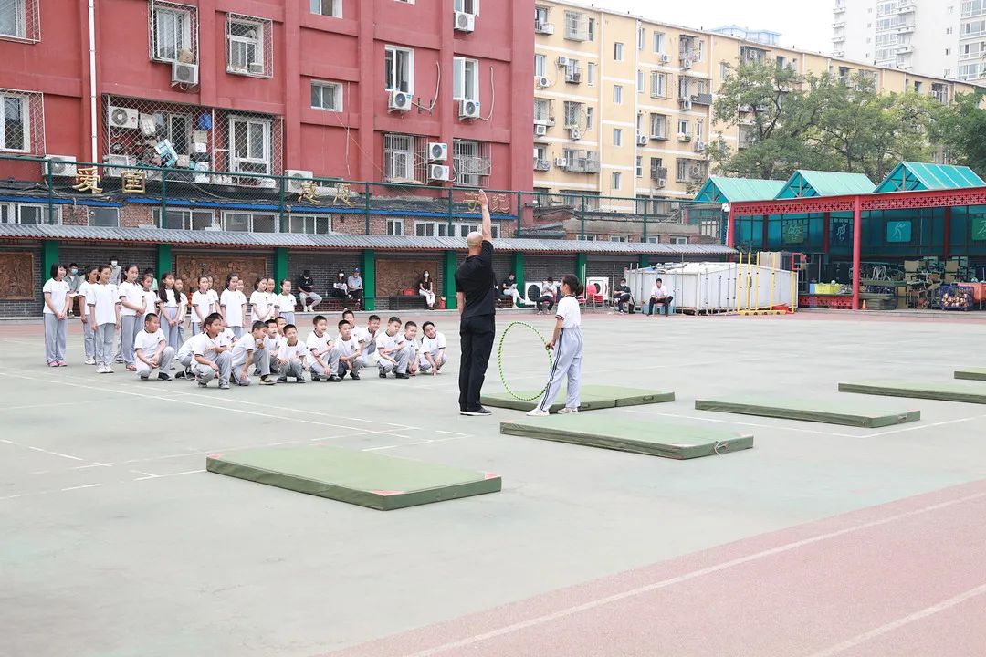 小苹果广播体操视频中学版_小苹果的体操_小苹果小学生体操版