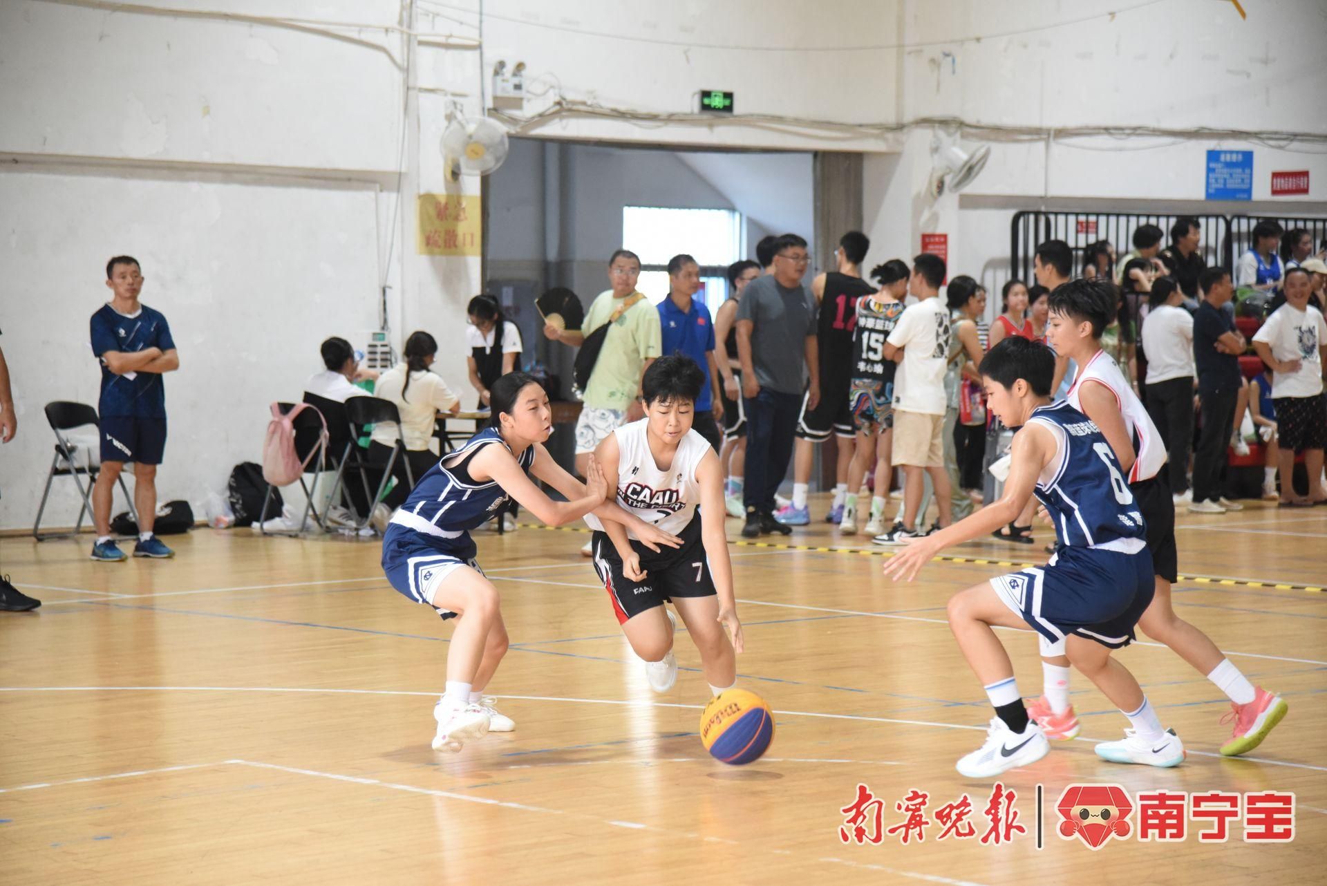 横洲工业篮球队成员_横州市篮球队历史成绩排名_篮球横州队排名成绩历史第一