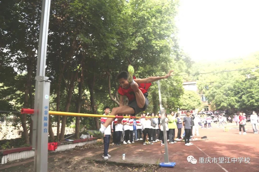 高中运动会方队30秒_高中运动会方阵入场解说词_高中运动会方阵队形创意