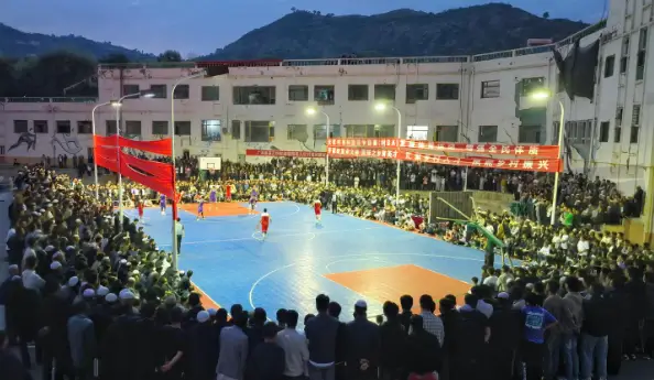 广河县篮球队_广河县一中篮球冠军是谁_广河县篮球运动员