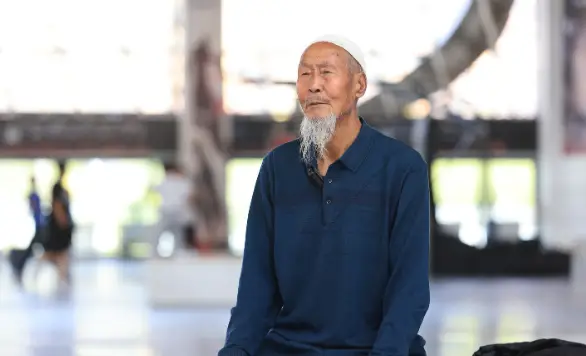 广河县篮球运动员_广河县一中篮球冠军是谁_广河县篮球队