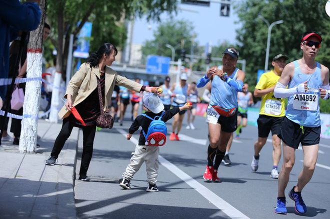 国内顶级马拉松_马拉松顶级赛事_知名马拉松