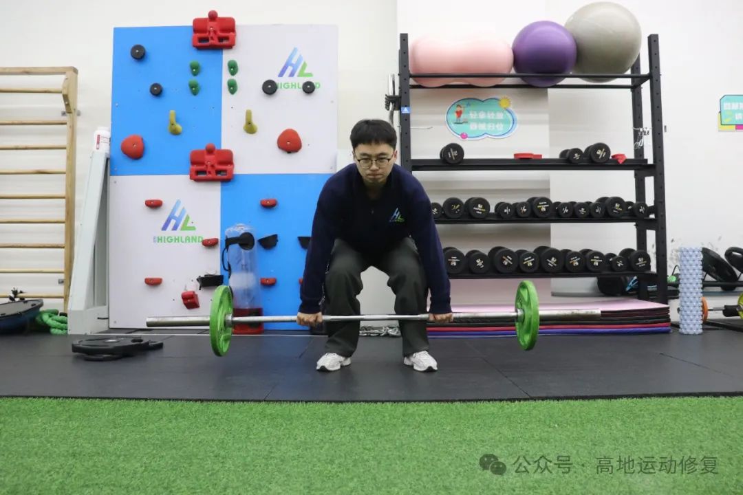 离心运动是什么_离心运动怎么理解_离心运动定义