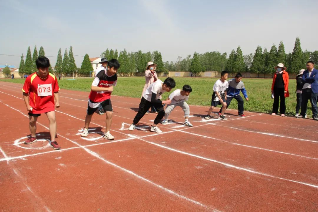 高中学校运动会项目_高中校运动会项目_城西高中运动会项目