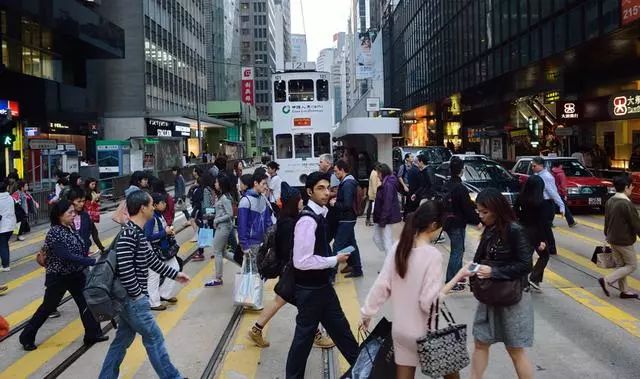 香港家庭一个月开销_香港普通家庭开支_香港家庭日常日常开销多少