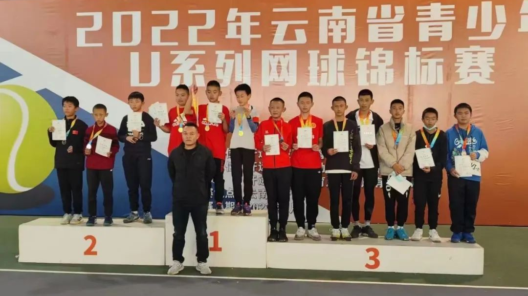 昆明市击剑队_昆明击剑全国重剑冠军_昆明市第三中学的击剑冠军