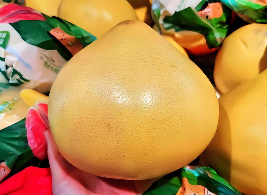 低糖水果推荐：柚子等健康饮食好选择，控制