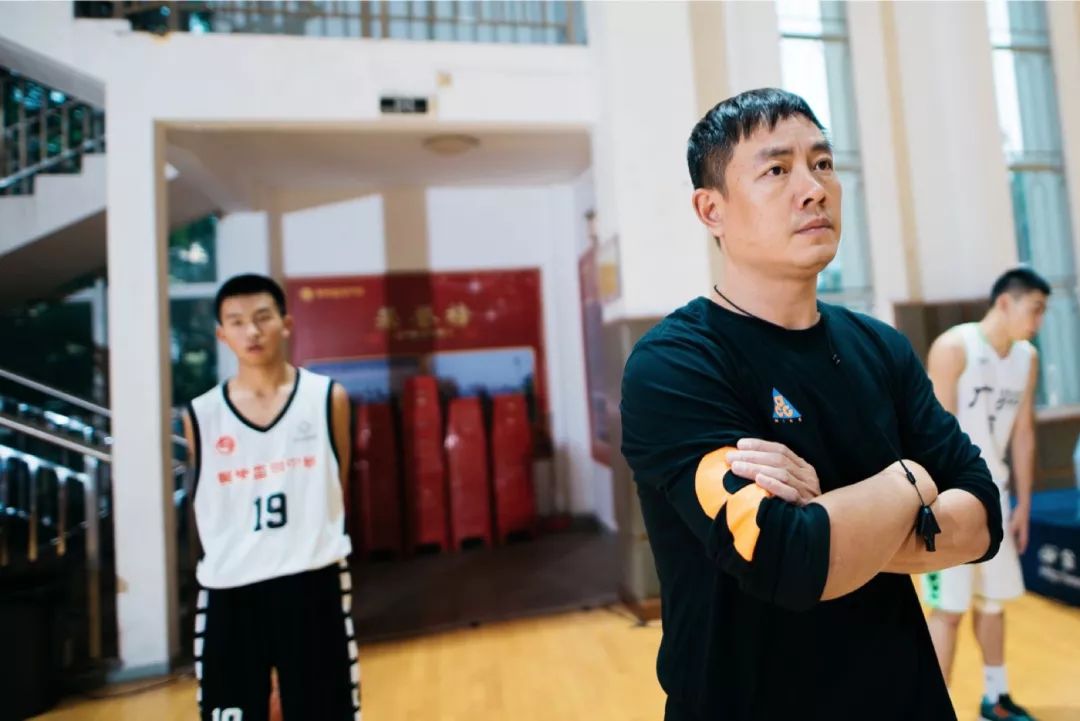 篮球高中东莞冠军是谁啊_东莞高中篮球联赛_东莞高中篮球冠军是谁