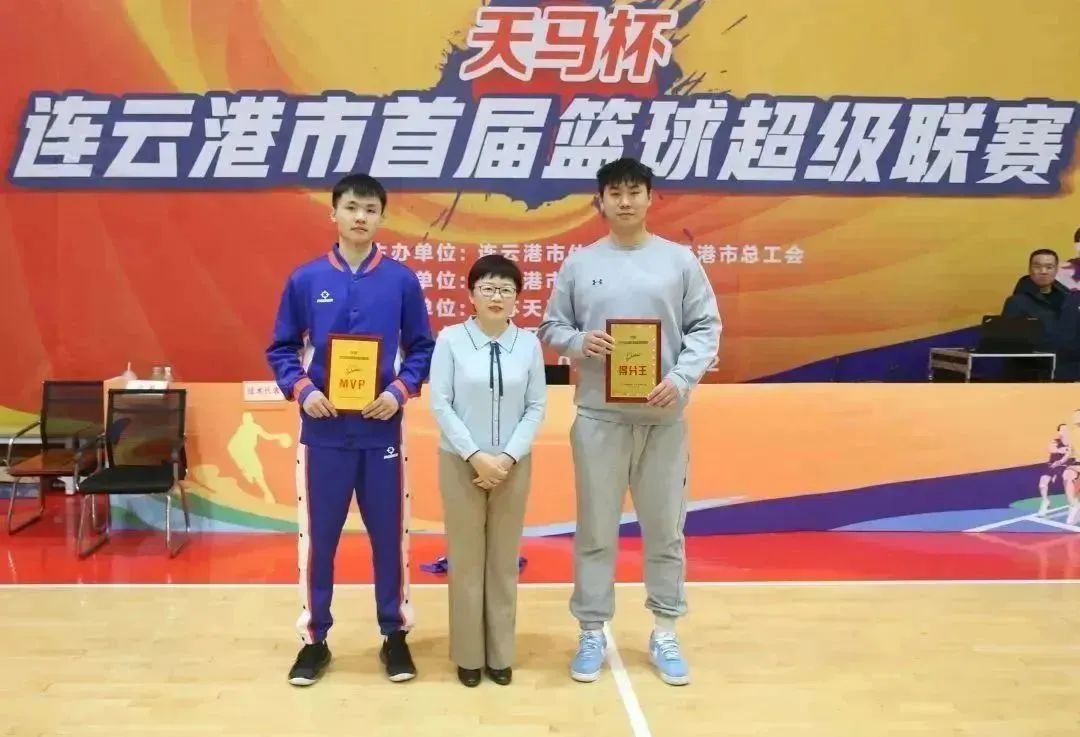 连云港第五届业余篮球冠军_连云港篮球运动员_连云港篮球队