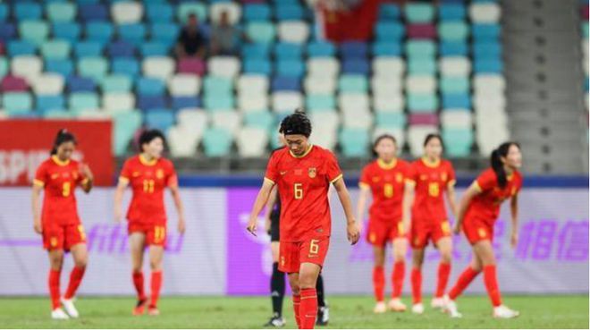 女足个人历史排名_足球女足排名历史中国第几_中国足球女足历史排名