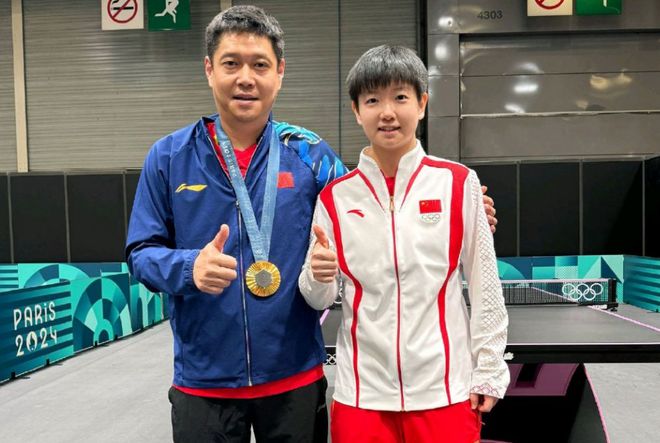 奥运足球冠军也有会踢球的吗_奥运会足球冠军有含金量吗_足球也有奥运会冠军吗
