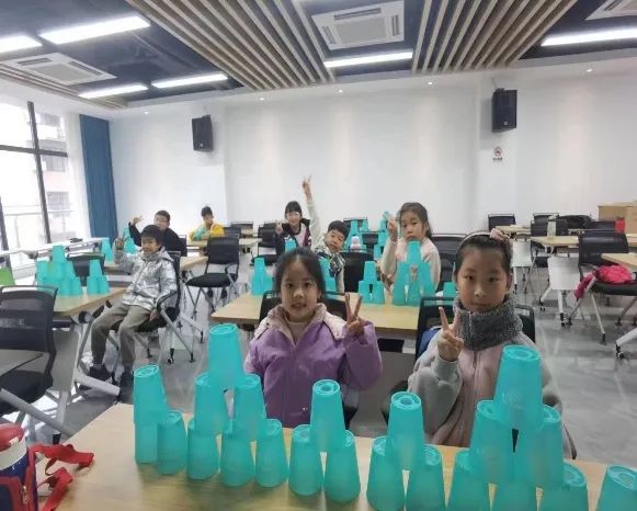 叠杯运动训练_叠杯运动_叠杯运动有什么用