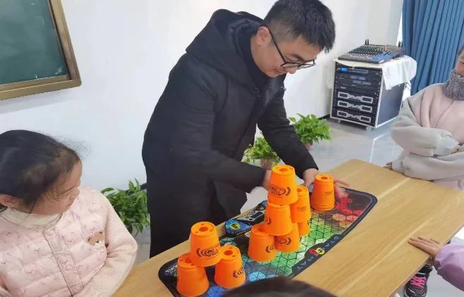 叠杯运动训练_叠杯运动有什么用_叠杯运动