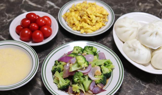 小孩子营养搭配餐_孩子的营养餐搭配_怎样和孩子搭配营养餐