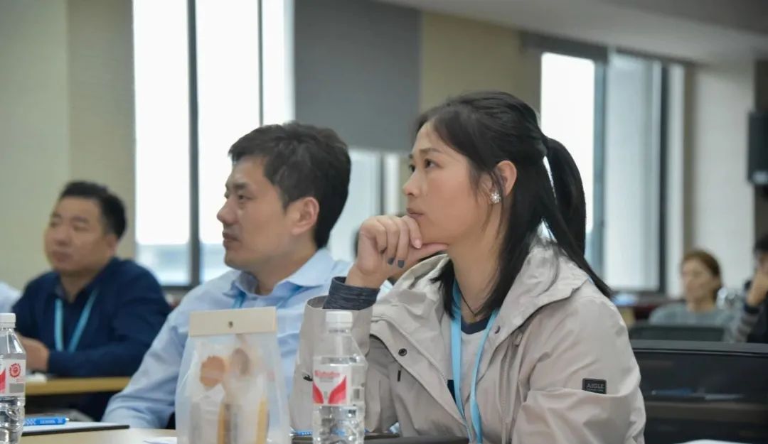 篮球如何无球选位打球技巧_篮球位置需要条件_篮球怎么选适合自己的位置