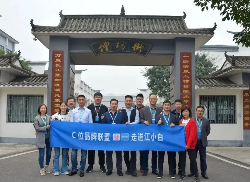 篮球怎么选适合自己的位置_篮球如何无球选位打球技巧_篮球位置需要条件
