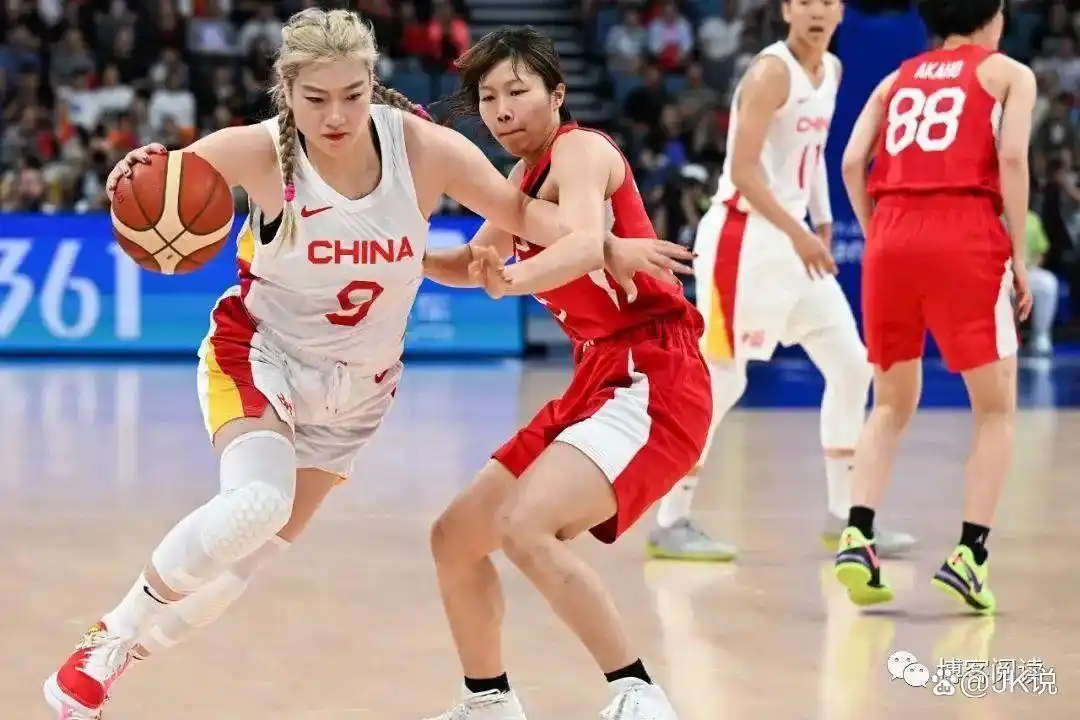 中国篮球女子世界杯冠军_中国女子三人篮球世界杯夺冠_2021女子篮球