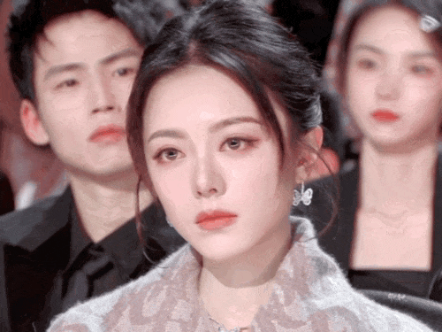 短发健身女明星_长发健身明星_长发健身男