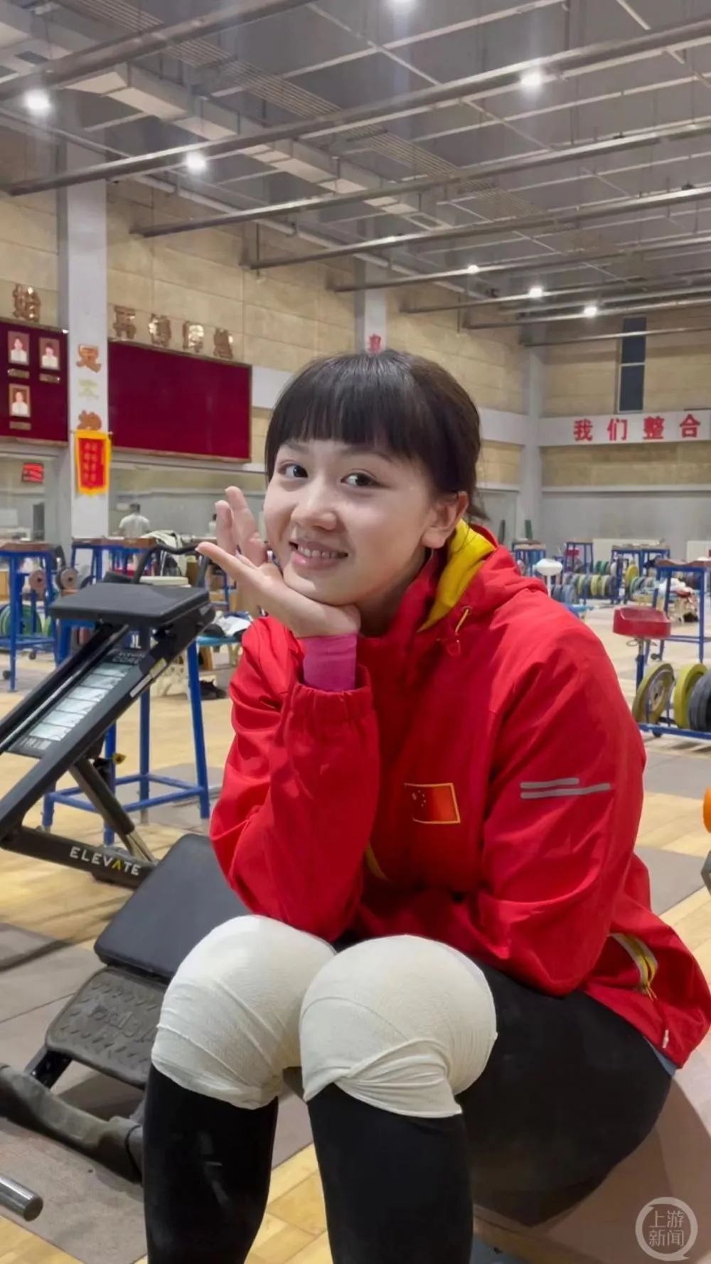 举重冠军的肌肉_举重冠军女_女举重冠军秀肌肉