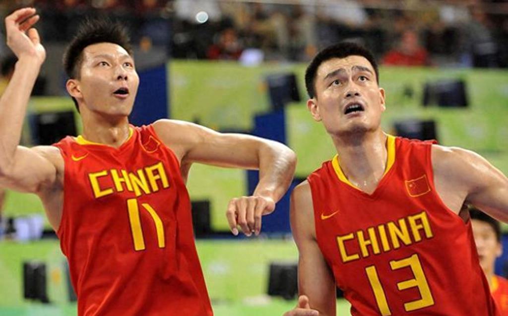 篮球内线几秒违例_篮球规则移动内线是什么意思_篮球内线移动规则是什么